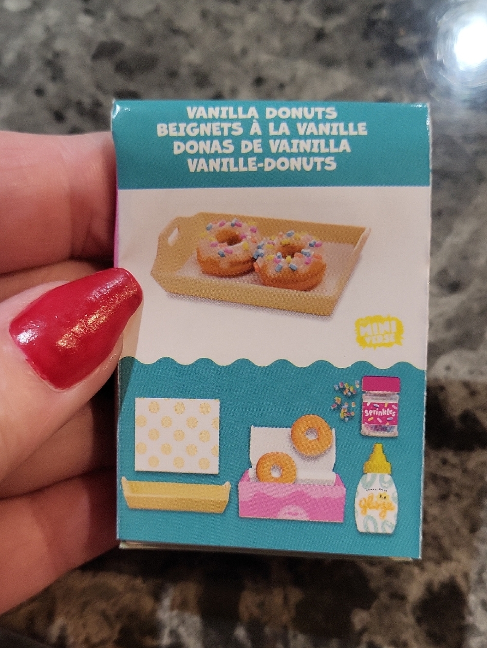 Miniverse Make It Mini Cafe Vanilla Donuts